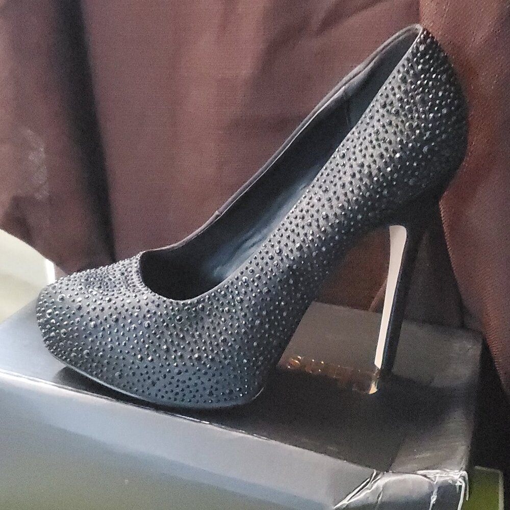 Black Studded ALDO Pump's